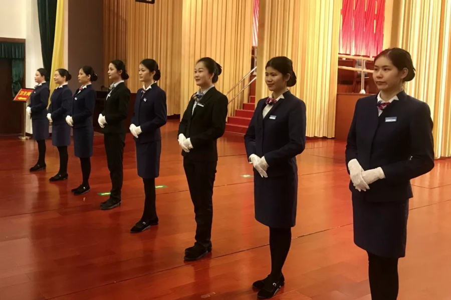 华保盛集团圆满完成自治区政协十二届三次会议会务服务工作